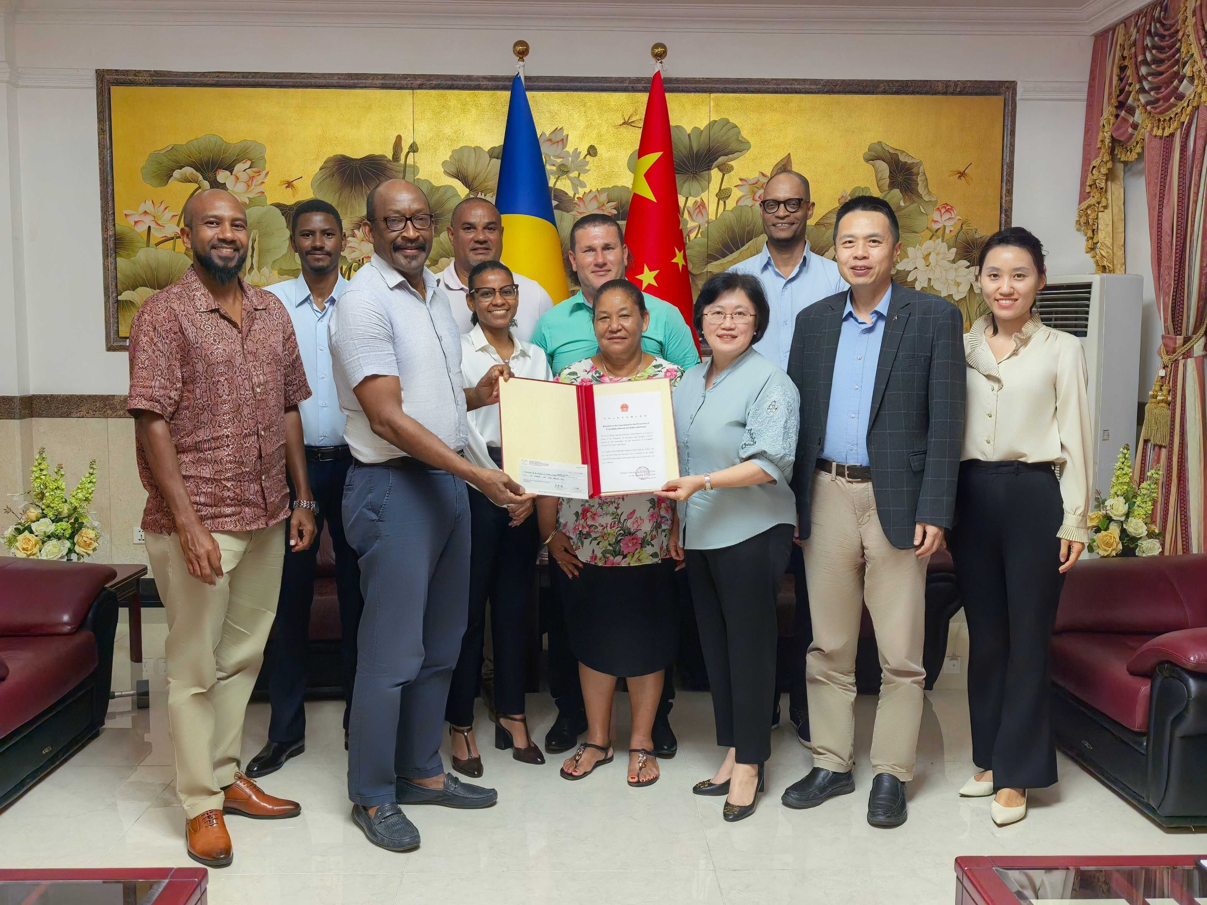 Chinese Ambassador to Seychelles Met with the Chairman of the ...