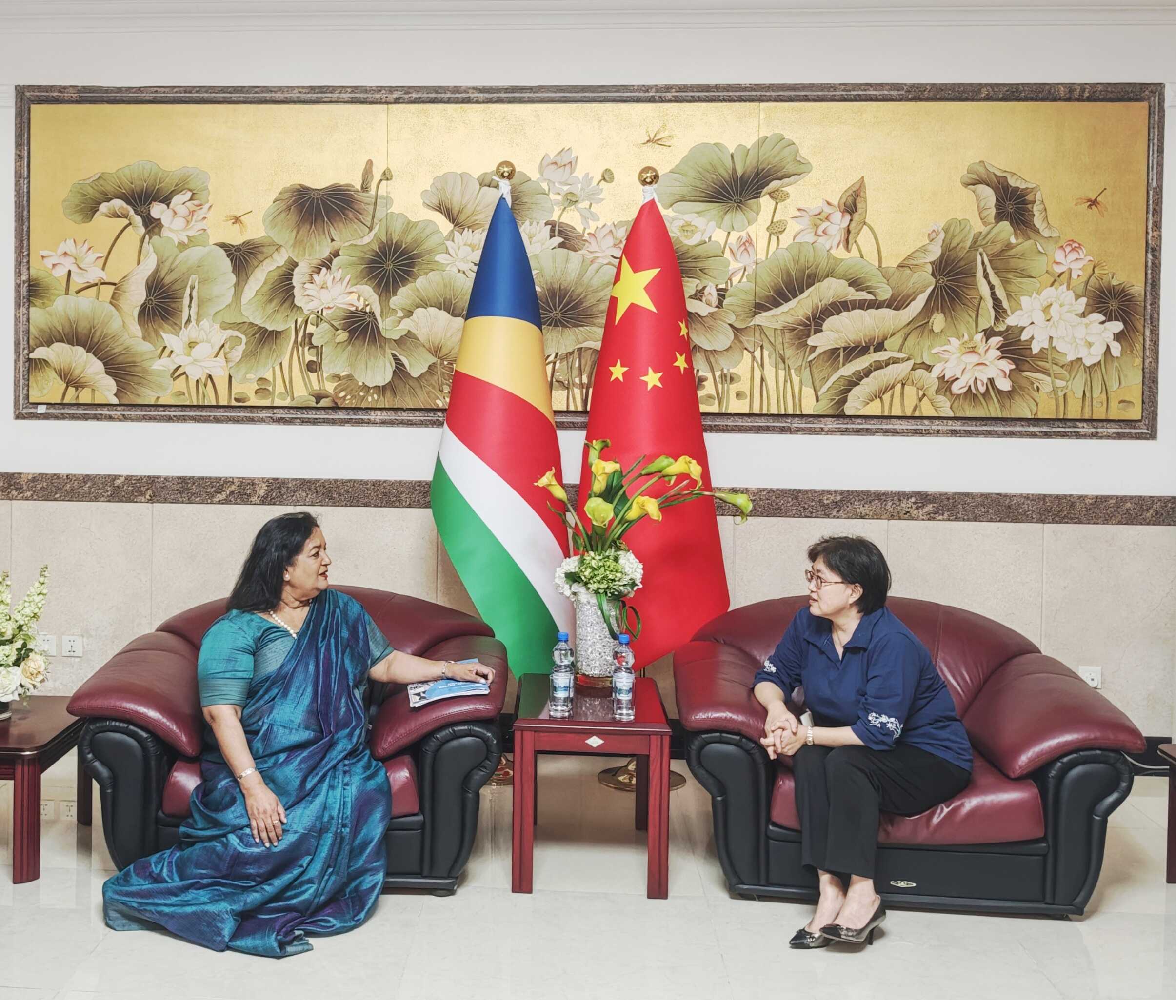 Chinese Ambassador to Seychelles Ms. Lin Nan met with Ms. Ashita Mittal ...