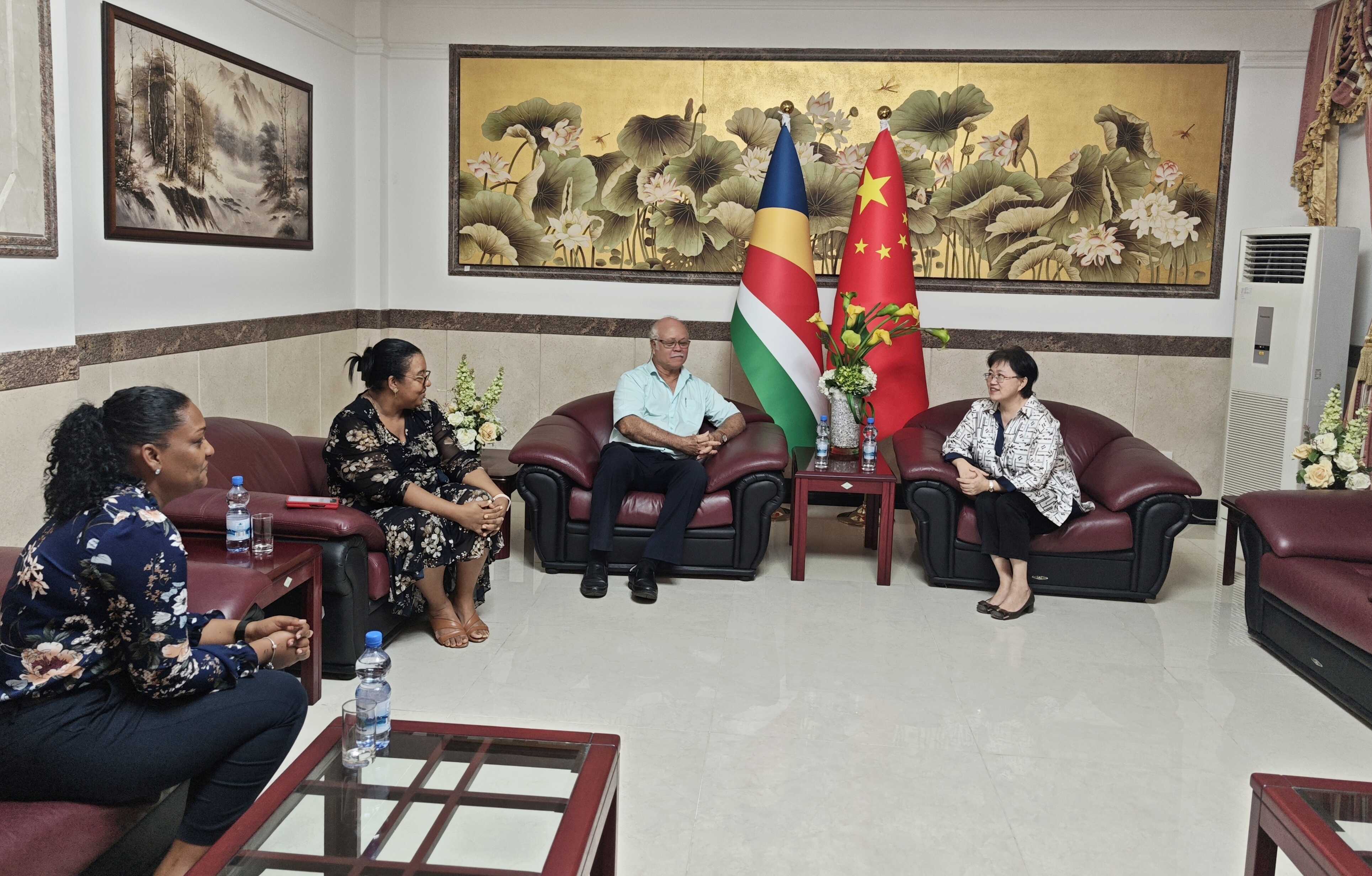 Chinese Ambassador to Seychelles Ms. Lin Nan met with Mr. David André ...