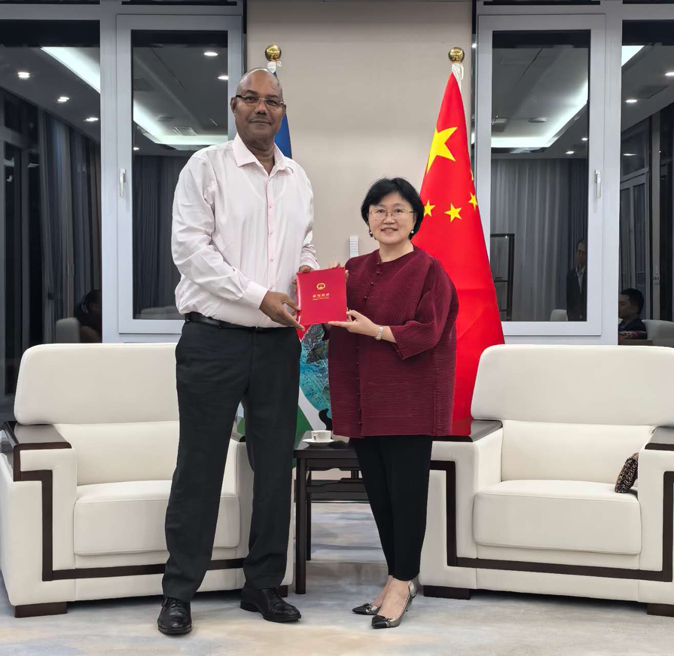 Chinese Ambassador to Seychelles met with President of the Republic of ...