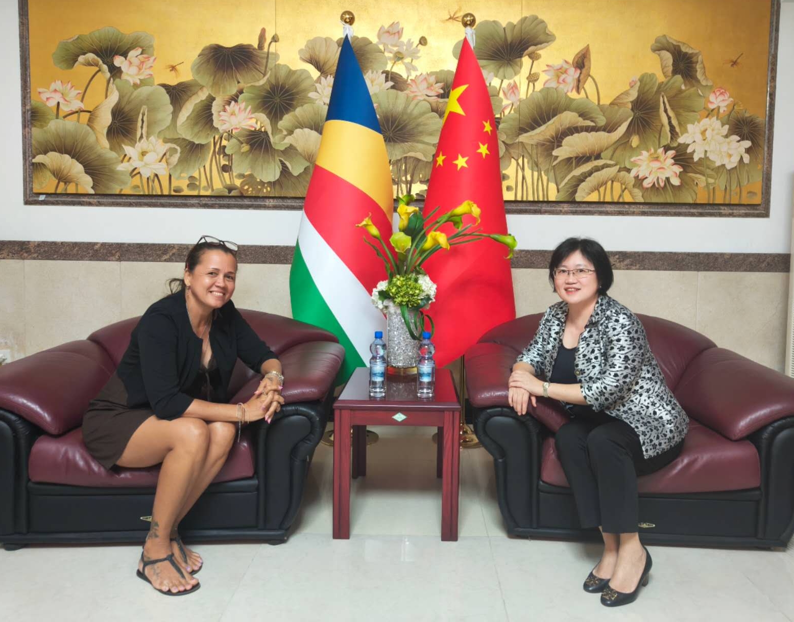 Chinese Ambassador to Seychelles meets with a Member of the National ...
